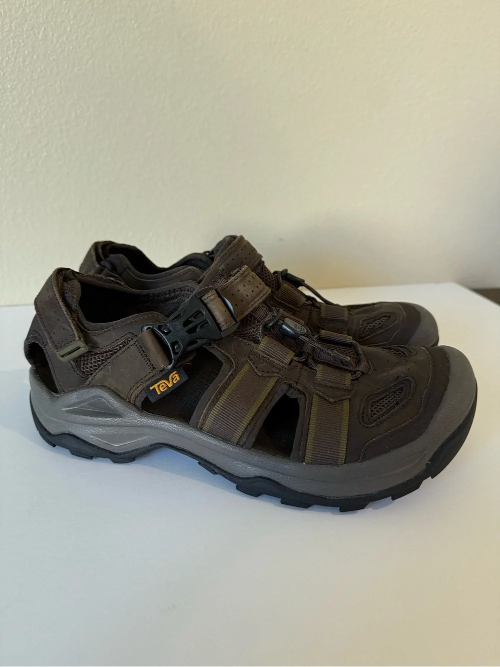 Teva Terra Fi 5 Universal Men’s Hiking Sport Sandals Brown Waterproof US 9 EU 42